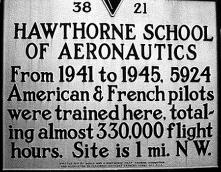 CFPNA: Hawthorne Field - Plaque Commemorative.