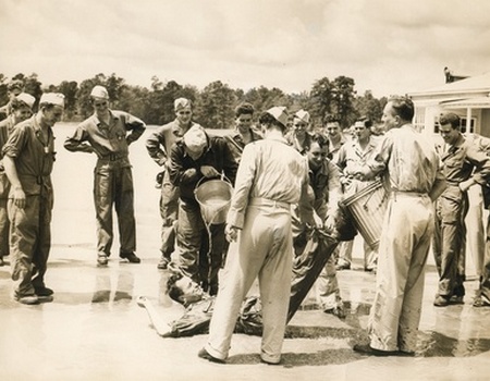 CFPNA: Hawthorne Field - Coll° G Girardet. 