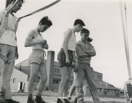 CFPNA: Initiation parchutisme - Coll° A Gr&eacute;ard.