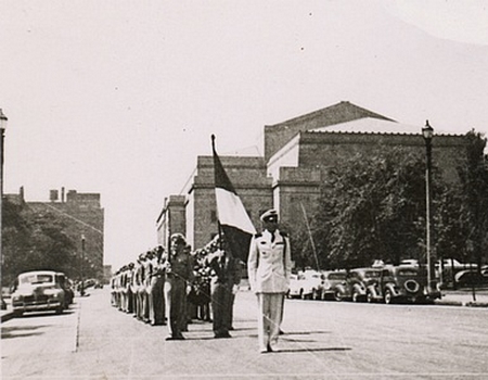 CFPNA: 14.07.1944 - D&eacute;fil&eacute; des Radios - Saint Louis