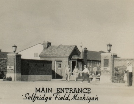 CFPNA: Selfridge Field - Main Entrance - Coll° EdGMPC.