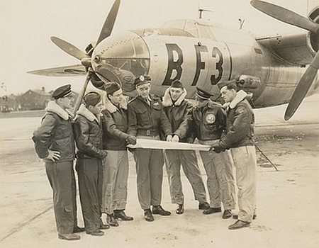 CFPNA: Selfridge Field -Equipage B-26 - Coll° AFHRA.