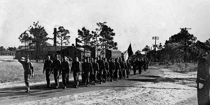 CFPNA: Tyndall Field (Fl) - Prise d'armes -  Coll° R.Amade